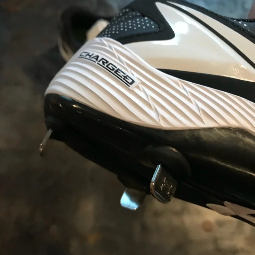 New Under Armour Baseball cleats 13